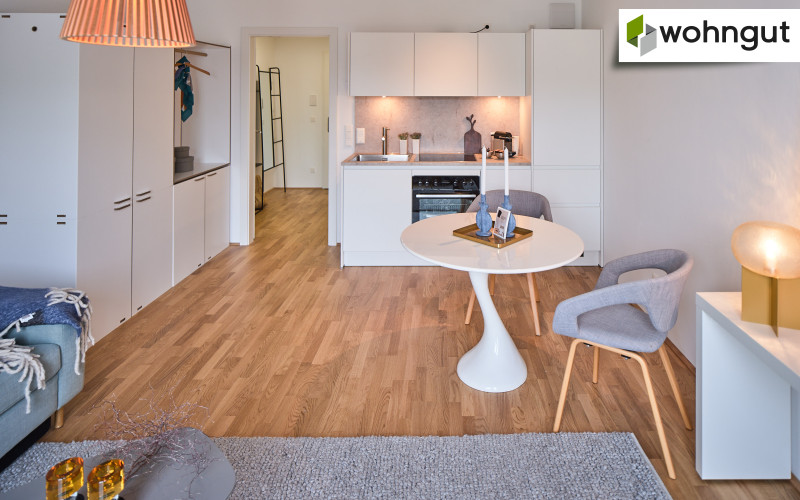 Linzer Strasse / Tür 84